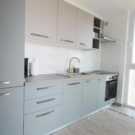 Apartmán With Parking Space Zambratija, Umag - 27230 Zambratija (Istria)