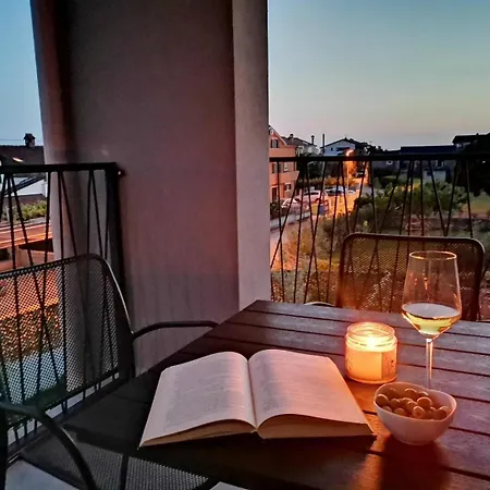 Apartmán With Parking Space Zambratija, Umag - 27230 Zambratija (Istria)