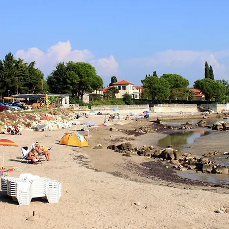 With Parking Space Zambratija, Umag - 27230 Apartmán Zambratija (Istria)