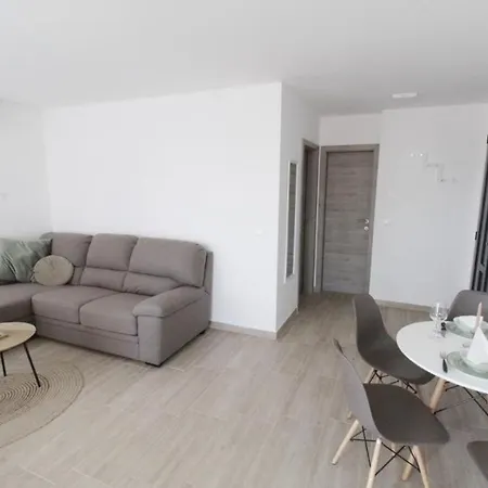 Apartmán With Parking Space Zambratija, Umag - 27230 Zambratija (Istria)
